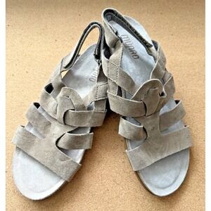 Munro Corine Sandals 8.5N Brown Suede Slingback Open Toe Women NWT